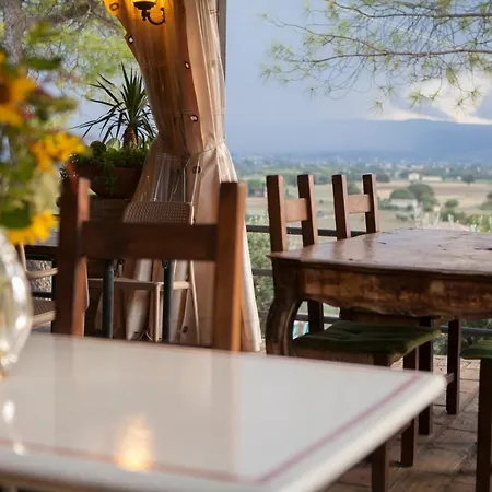 特利艾赛乡村酒店 2*